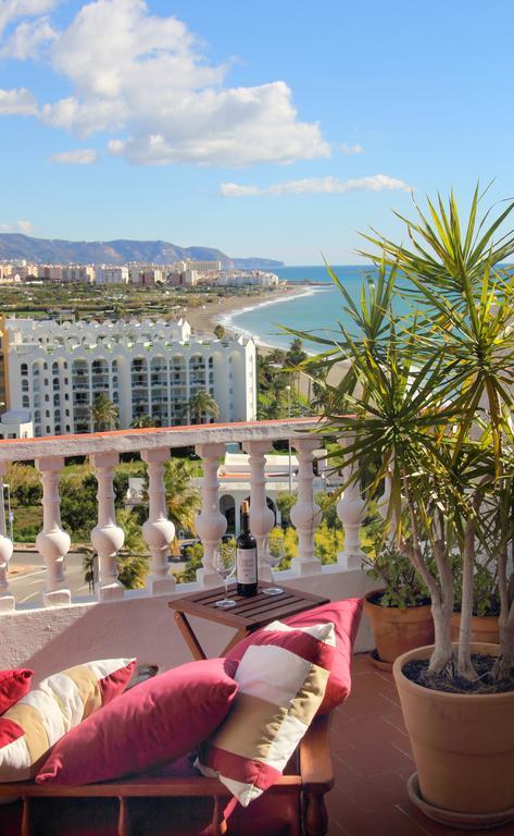Hostal Avalon Nerja Eksteriør billede