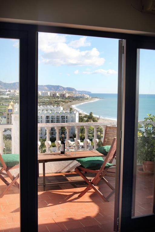 Hostal Avalon Nerja Eksteriør billede