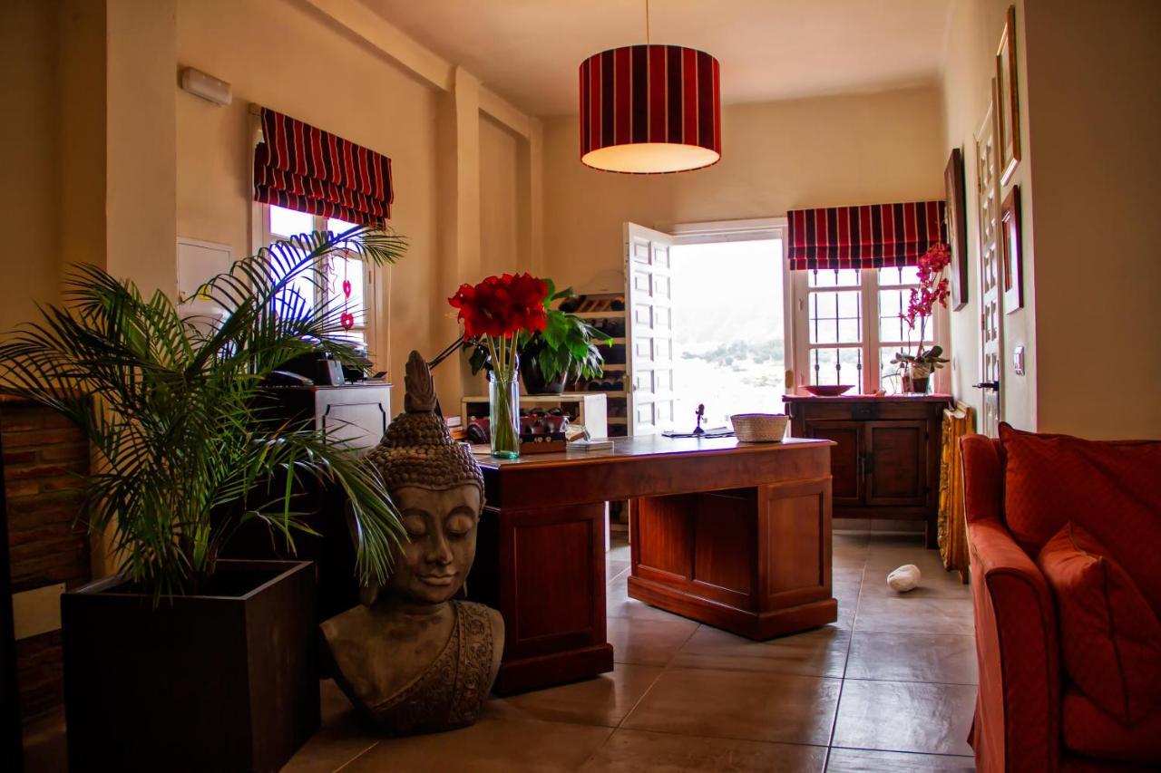 Hostal Avalon Nerja Eksteriør billede