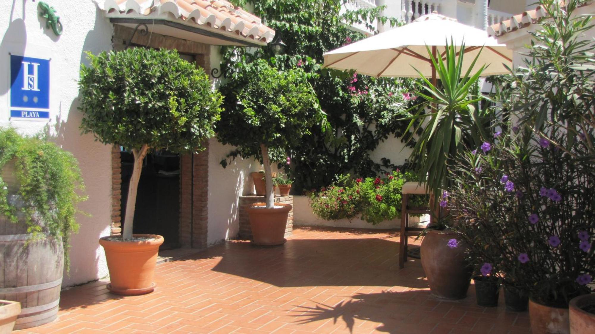 Hostal Avalon Nerja Eksteriør billede